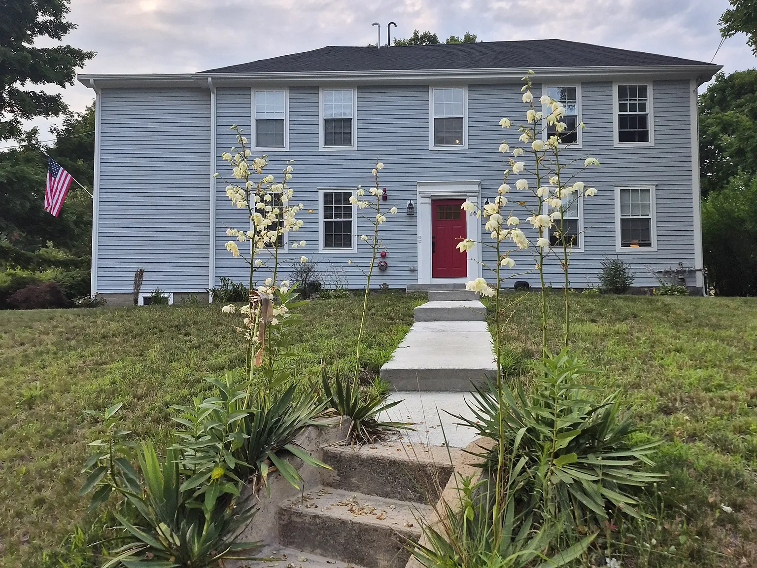2 bed, 1100 sqft, $2,630 — Photo 1