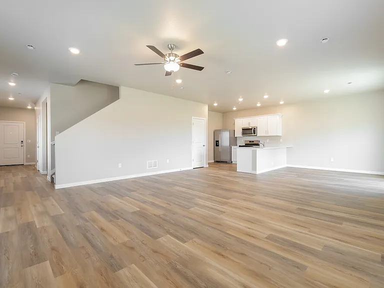 7333 Crystal Ave — Photo 7