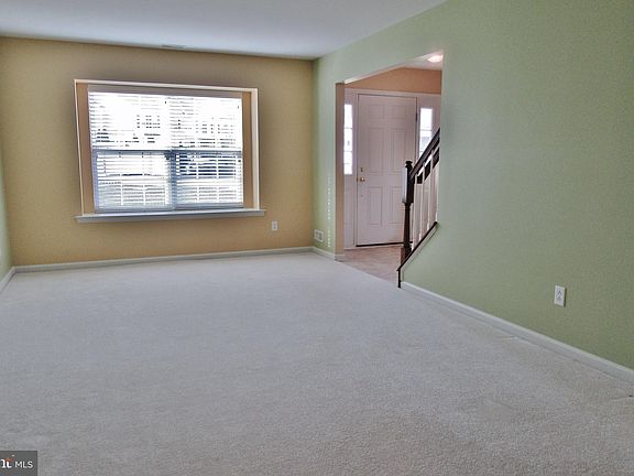 4th image of 2105 Lexington Mews #2105