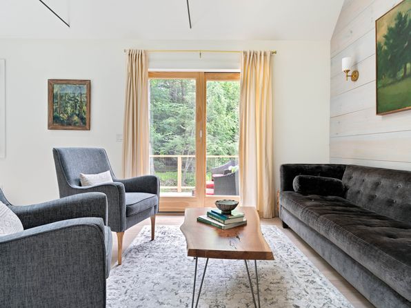 (undisclosed Address)