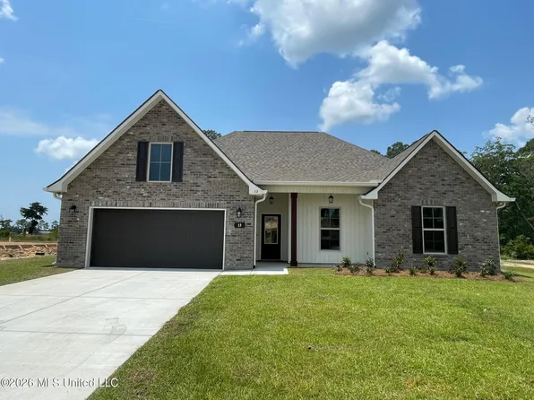 13 Byers Ln, Long Beach, MS 39560