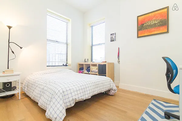 Rented by Loom Group | media 40