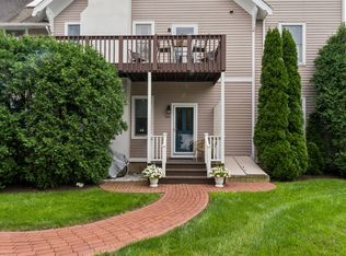 146 Sherman Ct, Fairfield, CT 06824