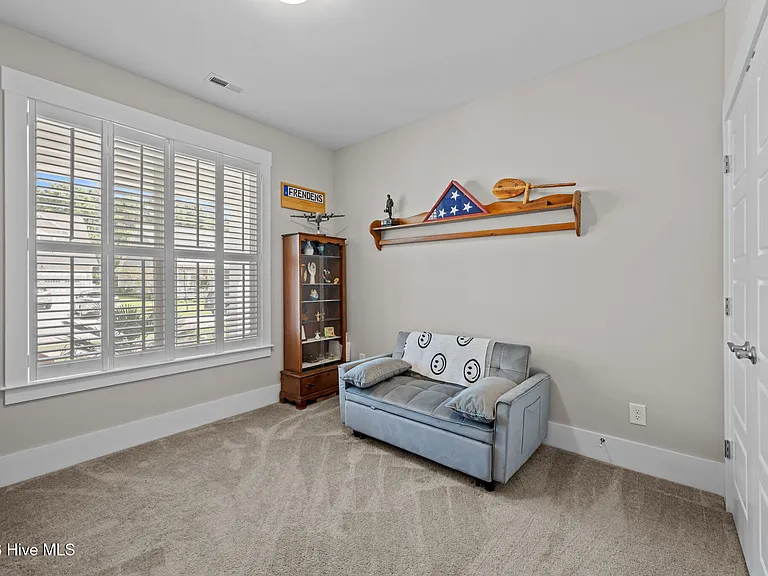310 Lightning Bug Ln — Photo 49