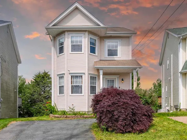 209 Sheppards Run, Halifax, NS B3T 2G2