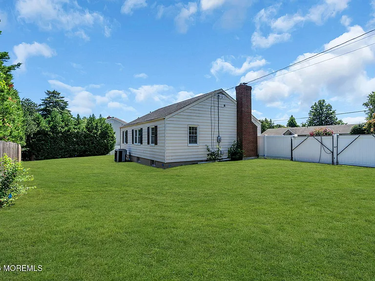 67 Victoria Pl — Photo 19