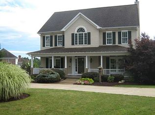 111 Oakview Dr, Cranberry Twp, PA 16066