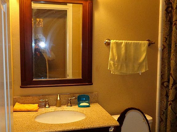 4th image of 114 Chandler Ct