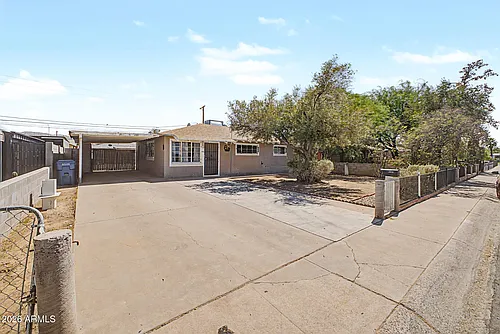 1823 E Sunland Ave Photo 1 1823 E Sunland Ave Photo 1
