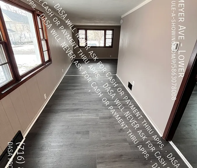 52 Langmeyer Ave #LOWER — Photo 2