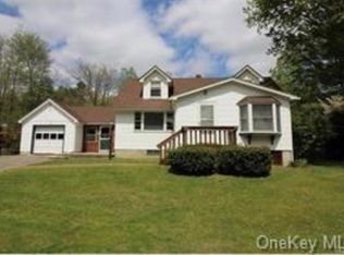 6 Oak St, Wurtsboro, NY 12790