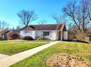 7941 Lindisfarne Dr, Pittsburgh, PA 15237