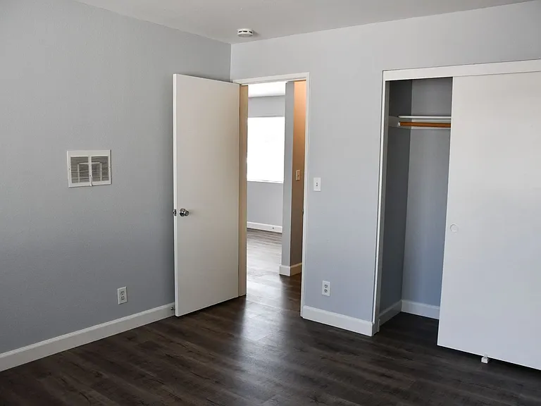 155 N Bitterbush St #B — Photo 19
