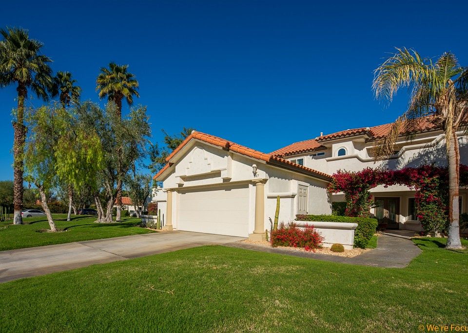 1st image of 647 Vista Lago Cir N