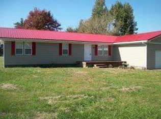 515 Shade Tree Rd, Nebo, KY 42441