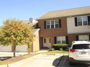 5228 Fox Ridge Dr, Green Township, OH 45248