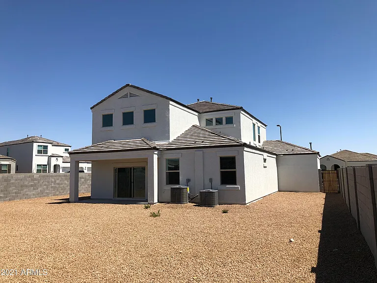 3702 N 307th Dr — Photo 37