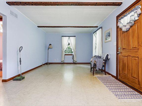 5th image of 318 Westmore Dr