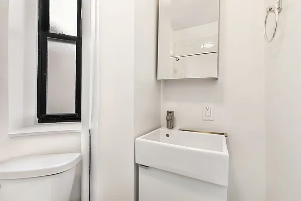 Rented by Compass | media 14