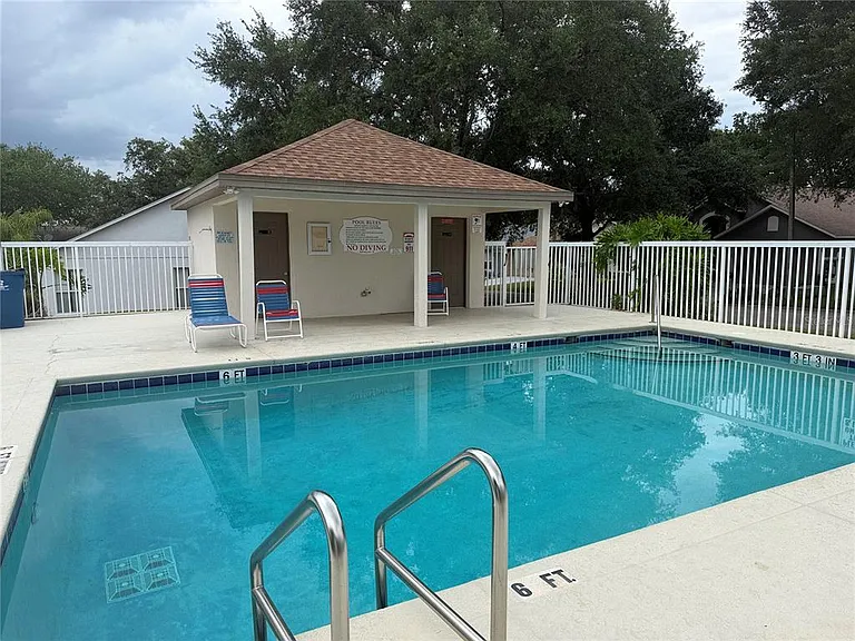 2393 Paulette Dr — Photo 14