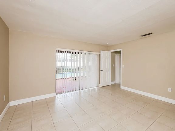 4th image of 8227 Windsor Dr