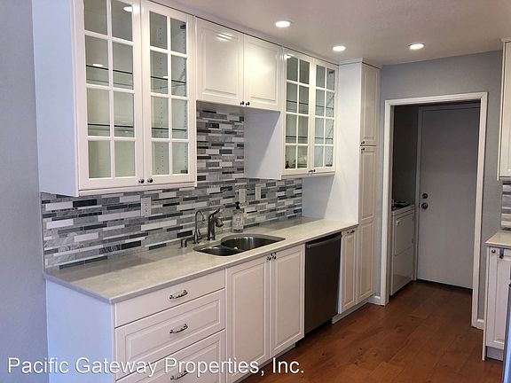 2nd image of 2218 Saint Claire Ct