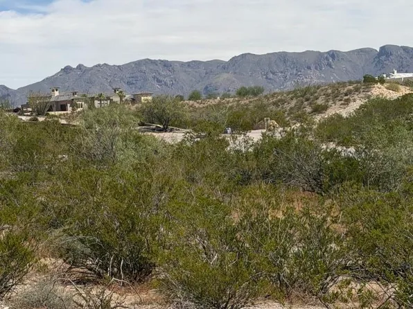 6025 Avenida Sonrisa, Las Cruces, NM 88011