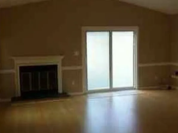712 Kennesaw Ct, Virginia Beach, VA 23464