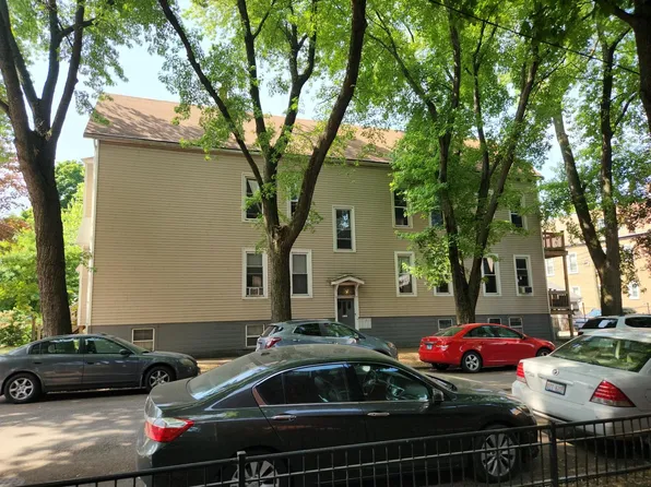 3224 N Hoyne Ave, Chicago, IL 60618