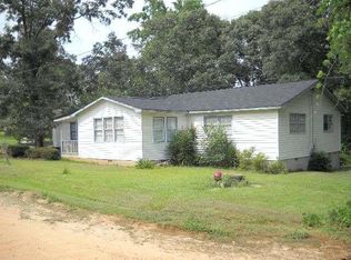 138 Georgia Dr, Hartwell, GA 30643