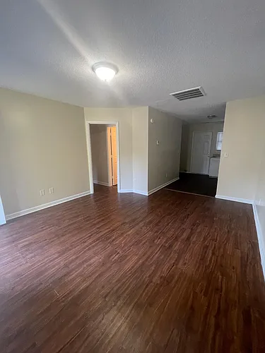 517 Home Ave #C Photo 1