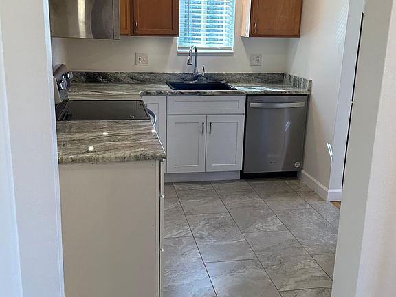 5th image of 100 W Hickory Grove Rd APT F8