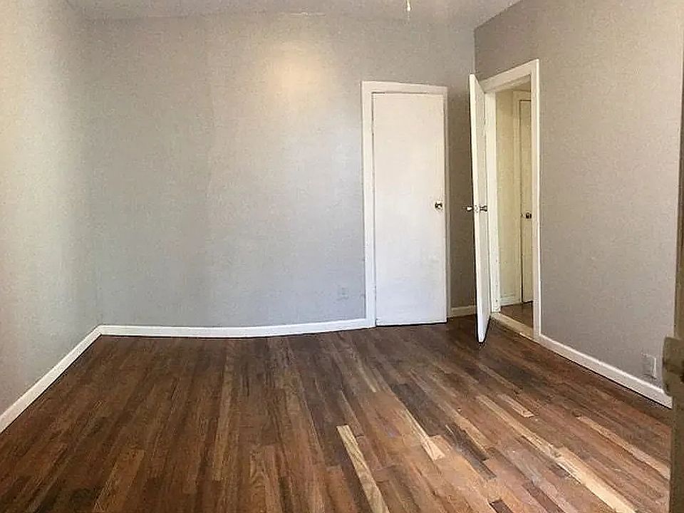 2nd image of 401 E 23rd St APT 3R