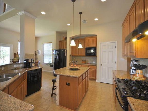4th image of 1283 Falconwood Dr