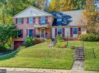 11206 Old Club Rd, Rockville, MD 20852