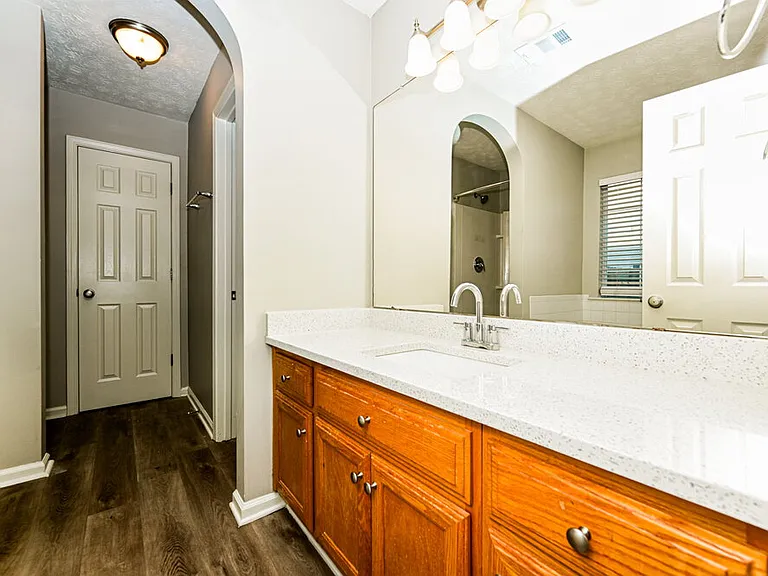 1025 Borrington Ln — Photo 9