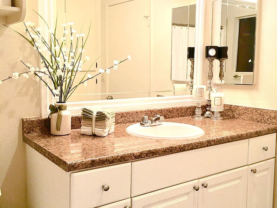 1st image of 640 E Mission Ave APT 27