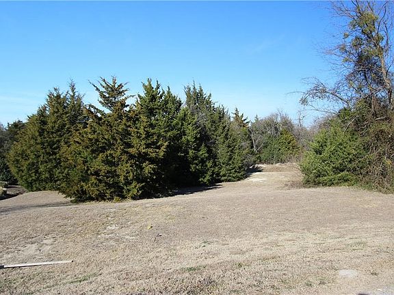 2nd image of 17 Shady Bend Dr