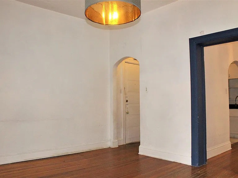 1311 N Downing St — Photo 19