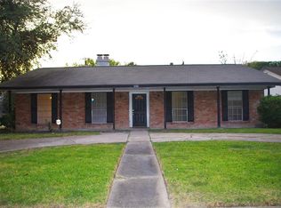 6762 Indian Lake Dr, Missouri City, TX 77489