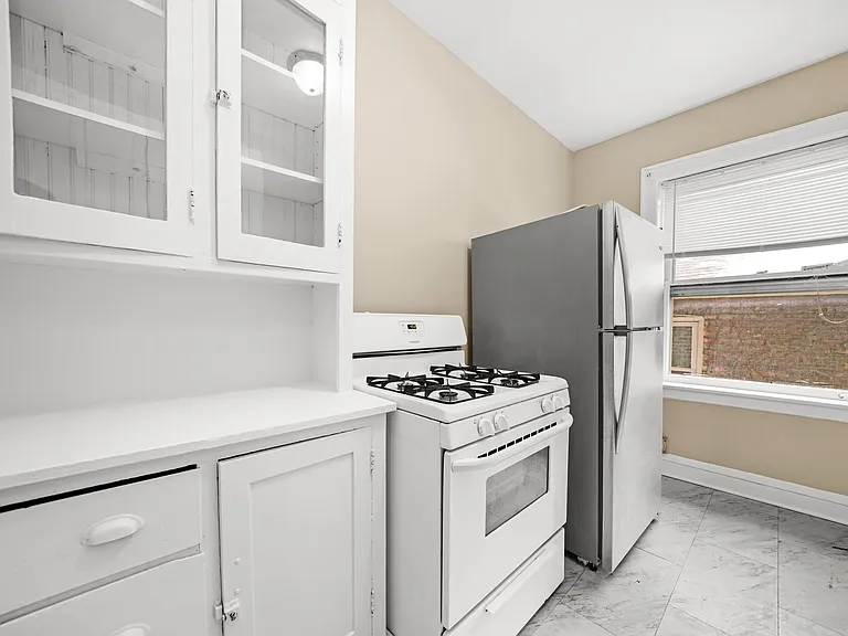 230 Elmwood Ave #1S — Photo 18