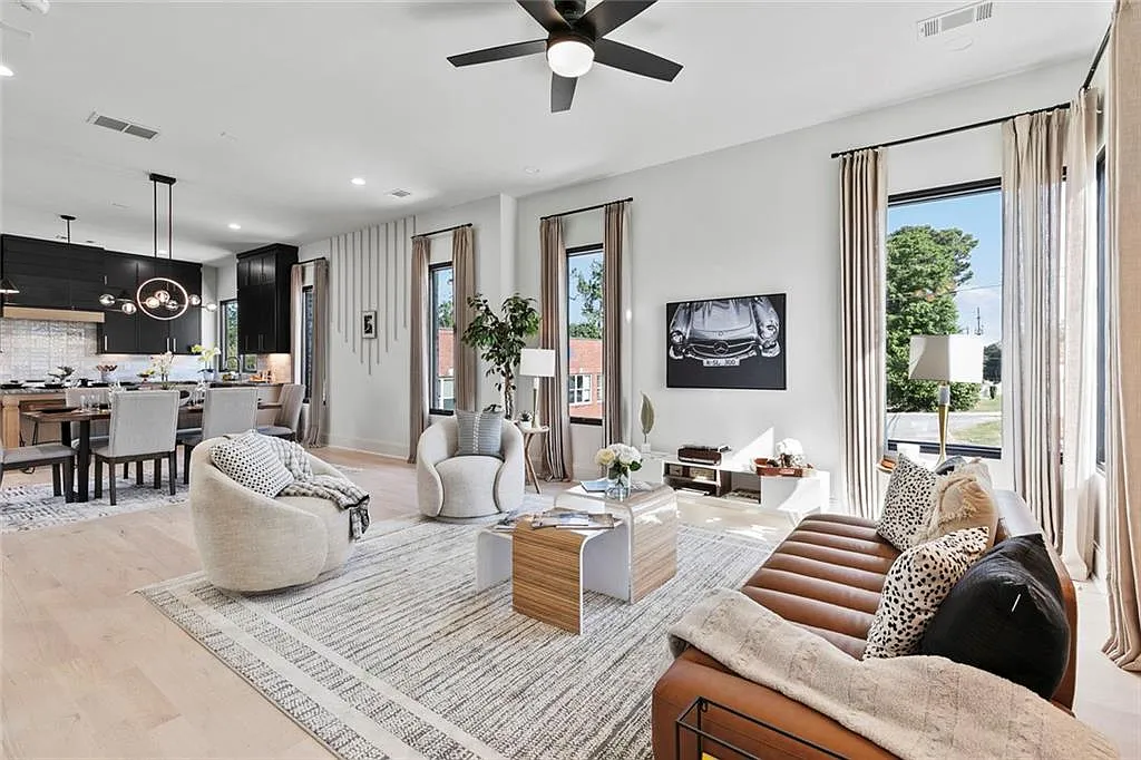 3 bed, 3.5 bath, 3000 sqft, $7,000 — Photo 3
