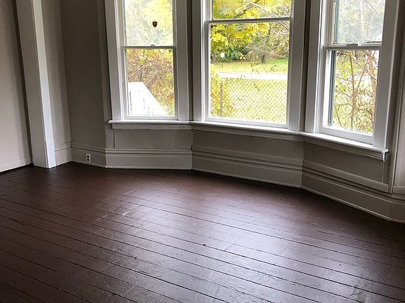 2nd image of 563 Amity Ave #1