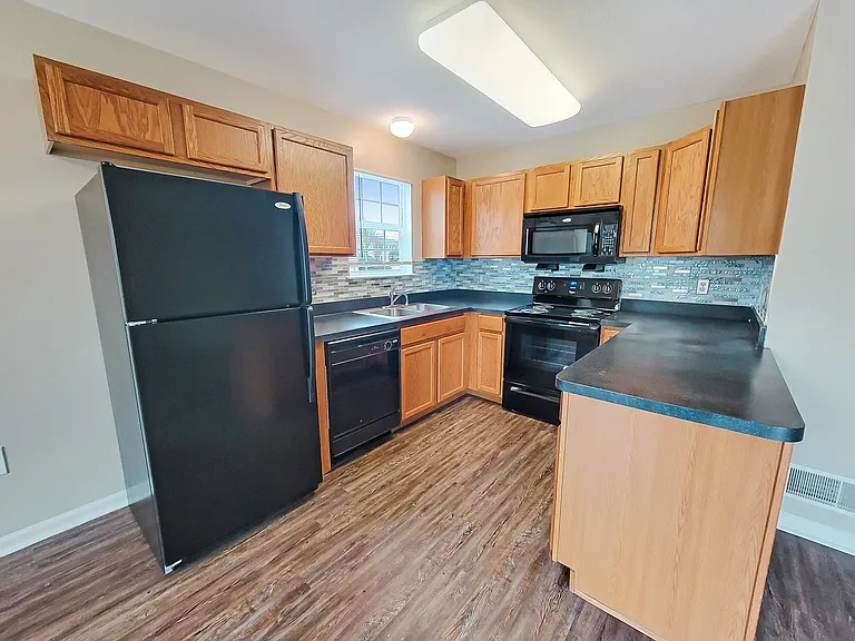 Lions Gate Townhomes — Photo 2