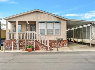 22 Oriole Ln, Oceanside, CA 92057