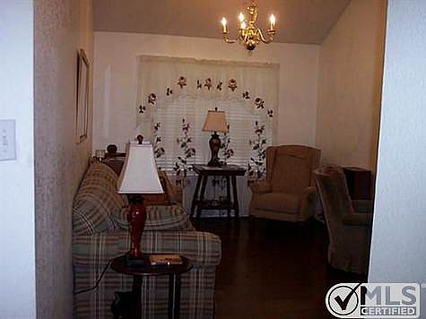 4th image of 844 Beaver Creek Dr
