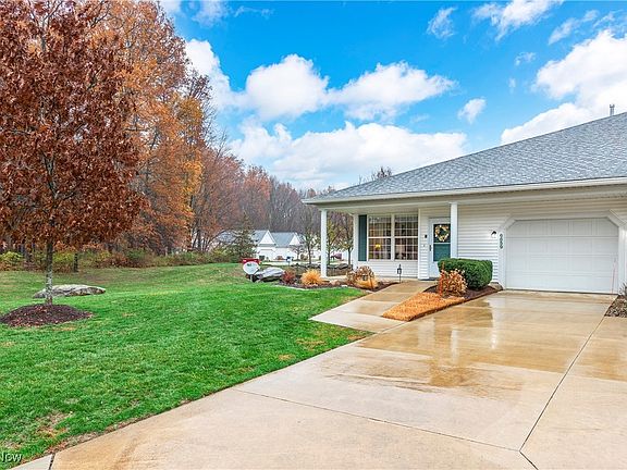 3rd image of 6859 Cottage Cir