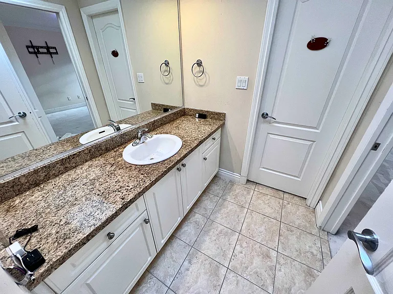 5171 Francis Rd — Photo 30