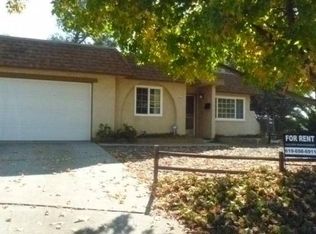 10043 Lake Canyon Ct, Santee, CA 92071