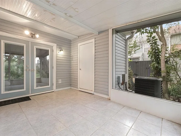 5902 Stratton Park Dr — Photo 21